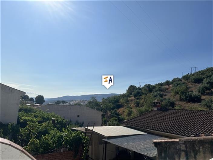 Image No.17-4 Bed House for sale