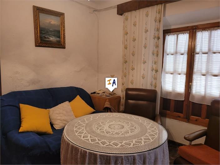 Image No.6-3 Bed House for sale