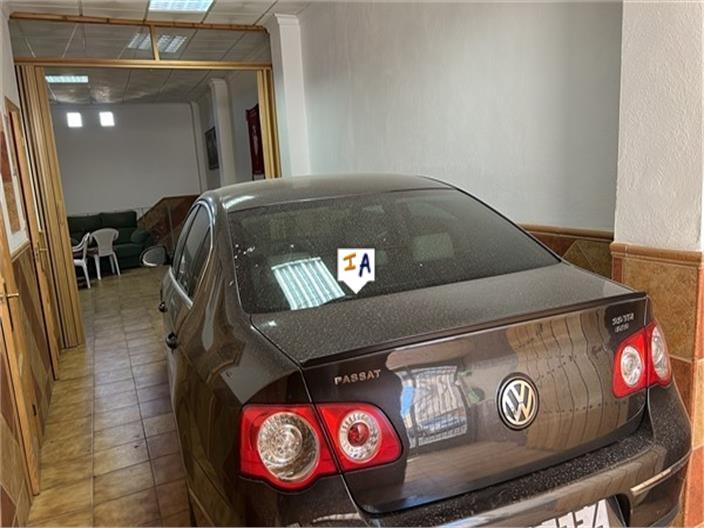 Image No.15-3 Bed House for sale