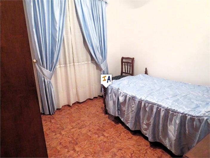 Image No.15-5 Bed House for sale