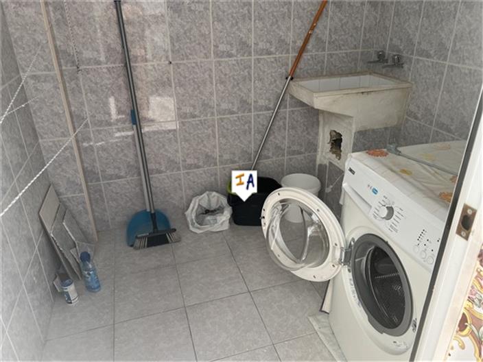 Image No.11-3 Bed House for sale