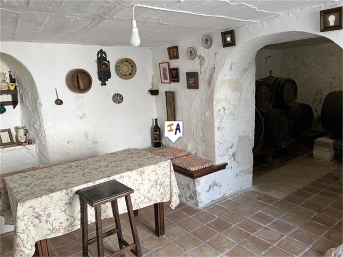 Image No.13-7 Bed House for sale