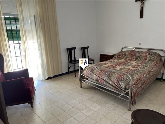 Image No.14-7 Bed House for sale