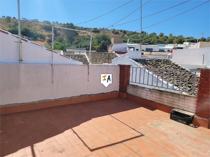 Image No.17-3 Bed House for sale