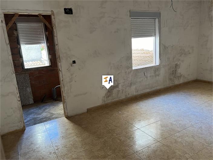 Image No.7-3 Bed House for sale