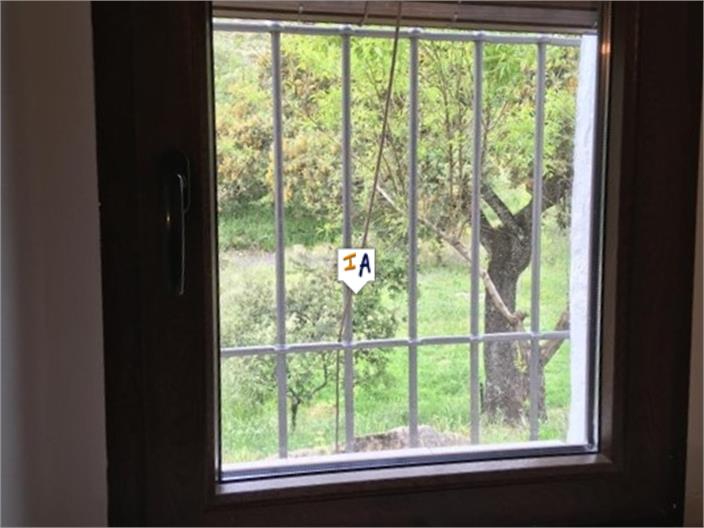 Image No.12-3 Bed Farmhouse for sale