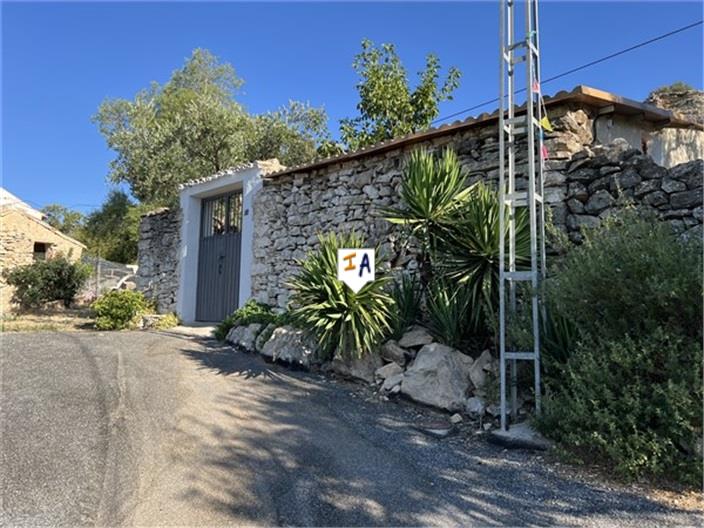 Image No.15-3 Bed Farmhouse for sale