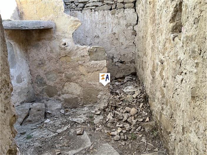 Image No.16-3 Bed Farmhouse for sale