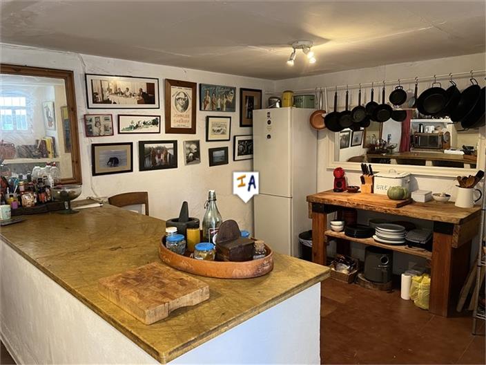 Image No.9-5 Bed Farmhouse for sale