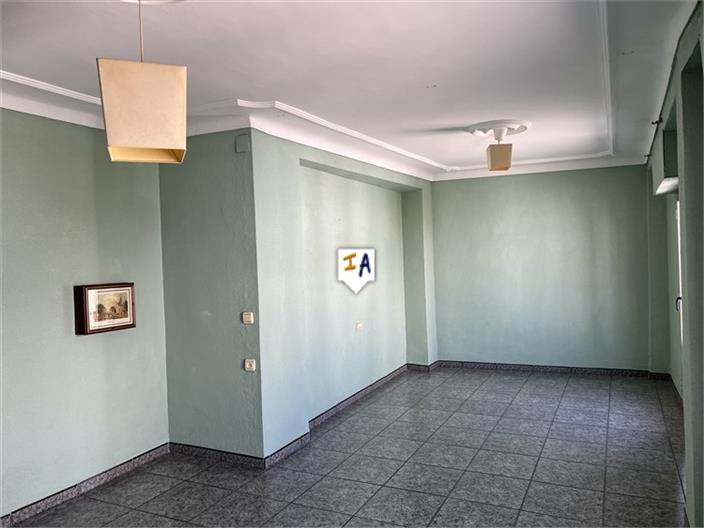 Image No.12-2 Bed Property for sale