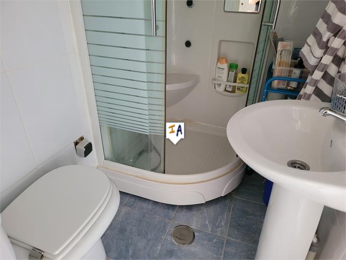 Image No.12-3 Bed House for sale