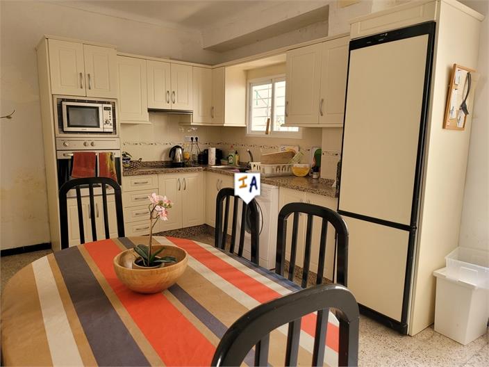 Image No.3-3 Bed House for sale