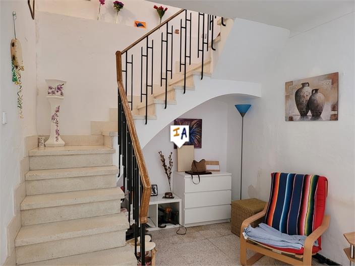 Image No.6-3 Bed House for sale