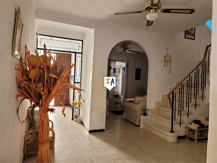 Image No.7-3 Bed House for sale