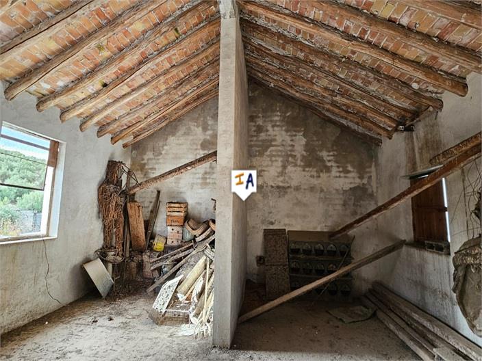 Image No.17-3 Bed House for sale