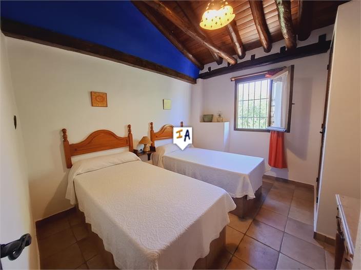 Image No.9-4 Bed House for sale