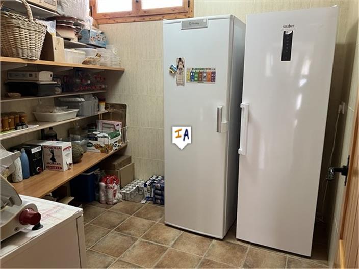 Image No.16-2 Bed House for sale