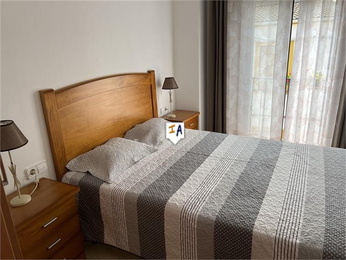 Image No.12-3 Bed House for sale