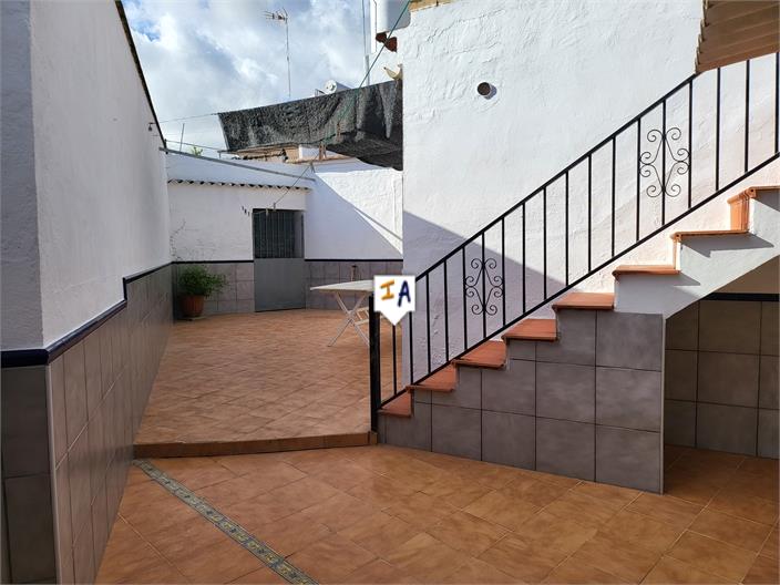 Image No.6-3 Bed House for sale