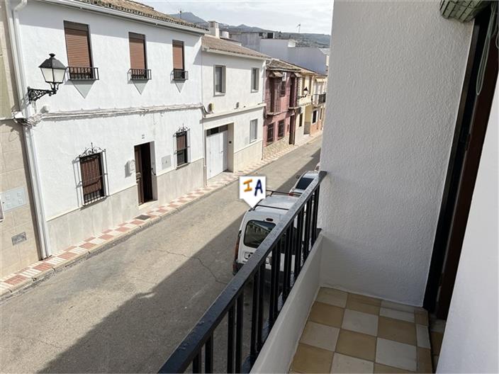 Image No.9-3 Bed House for sale