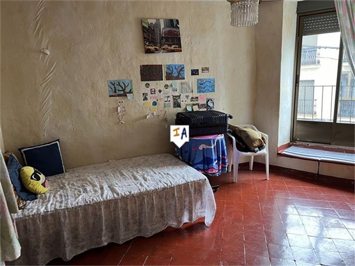 Image No.12-5 Bed House for sale