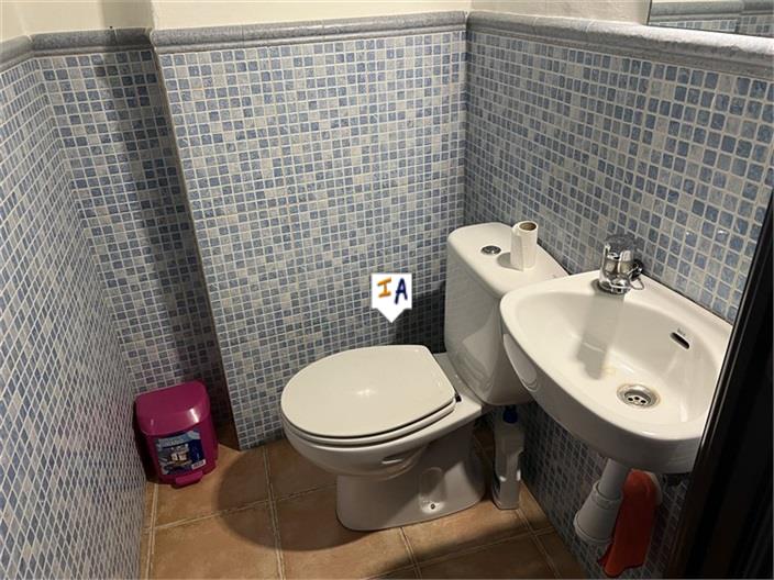 Image No.14-3 Bed House for sale