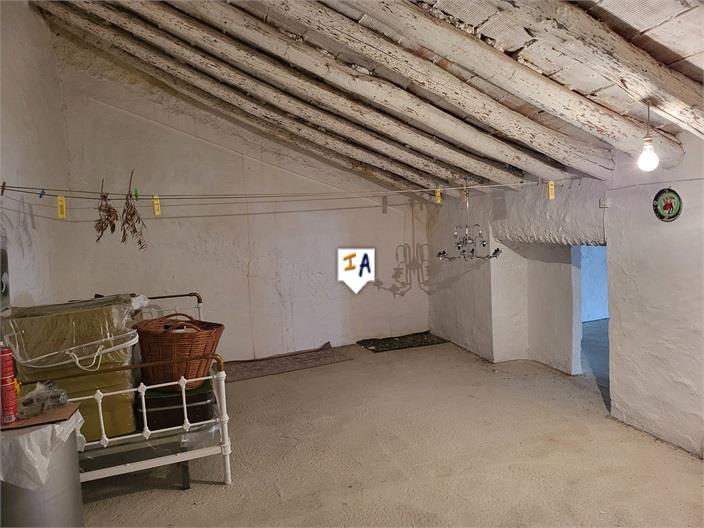 Image No.13-4 Bed House for sale