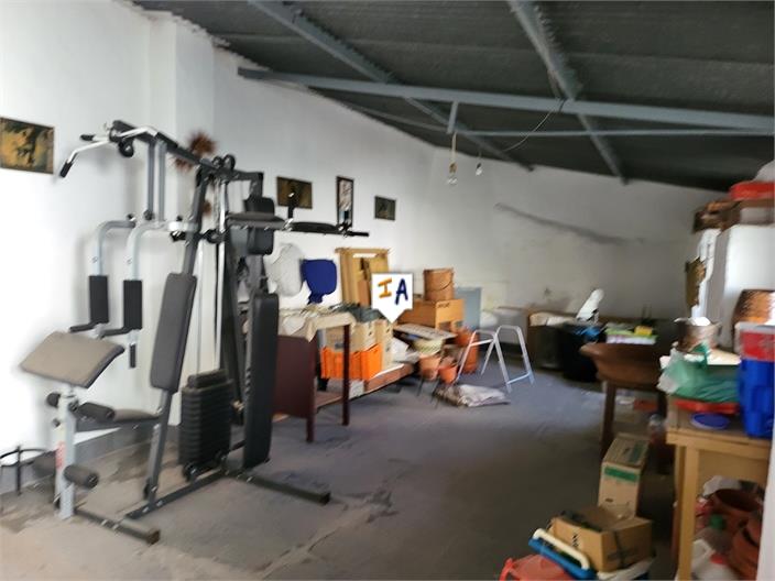 Image No.15-4 Bed House for sale