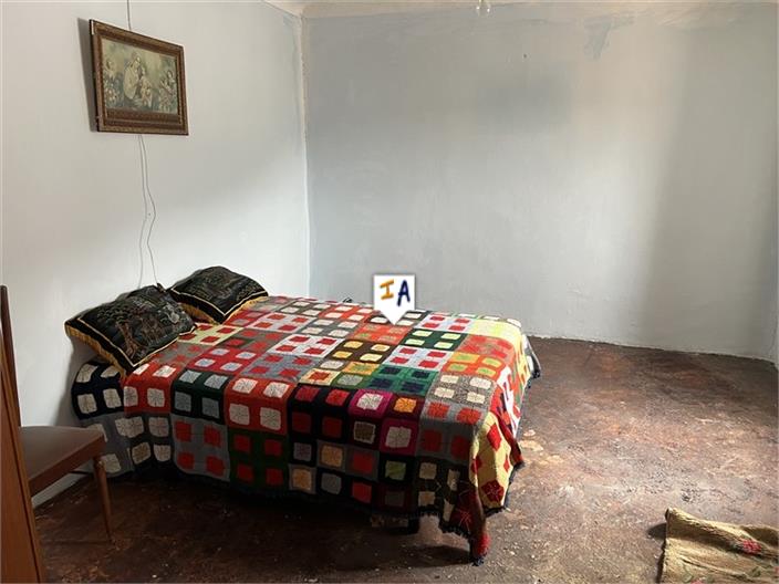 Image No.9-4 Bed House for sale