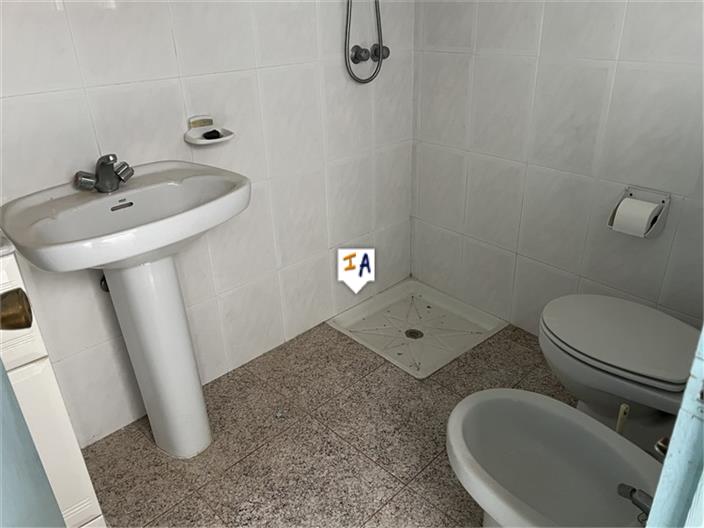 Image No.13-5 Bed House for sale