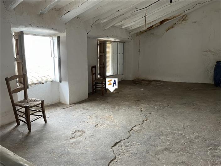 Image No.14-5 Bed House for sale