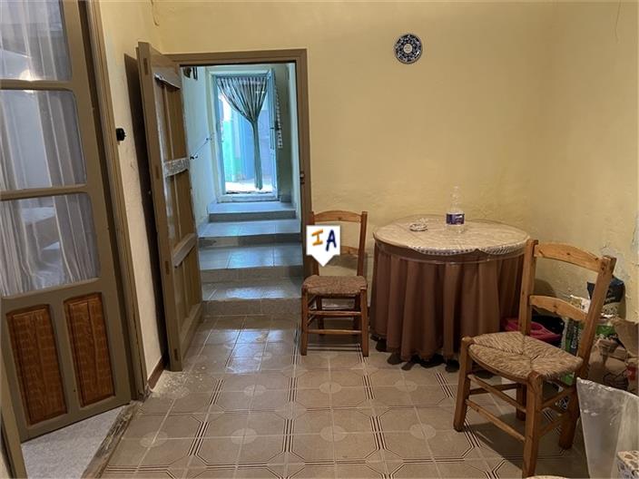 Image No.5-5 Bed House for sale