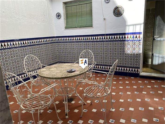 Image No.3-6 Bed House for sale