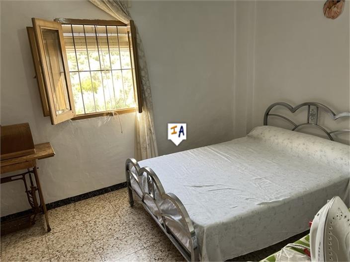 Image No.13-5 Bed House for sale