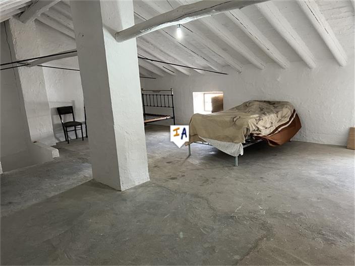 Image No.15-5 Bed House for sale