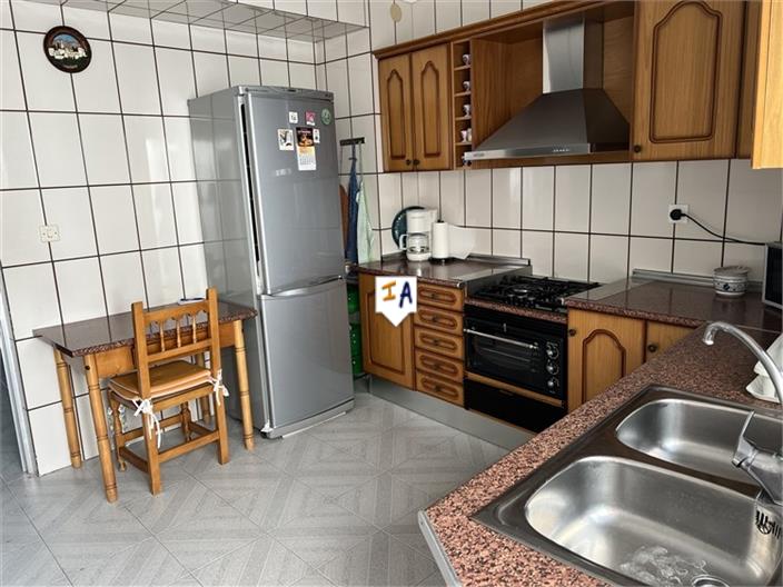 Image No.7-5 Bed House for sale