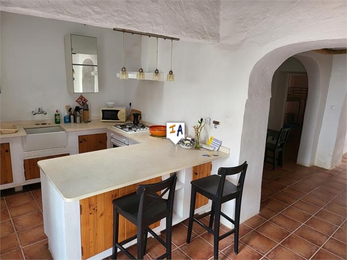 Image No.14-4 Bed House for sale