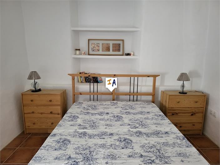 Image No.8-4 Bed House for sale