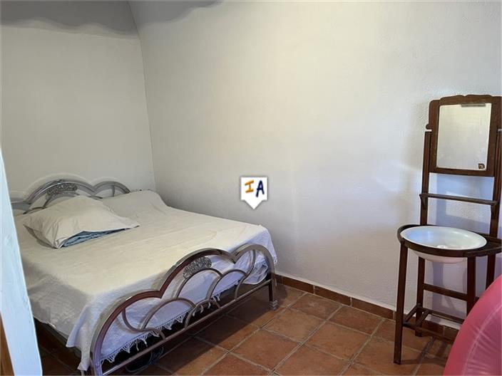 Image No.11-2 Bed Farmhouse for sale