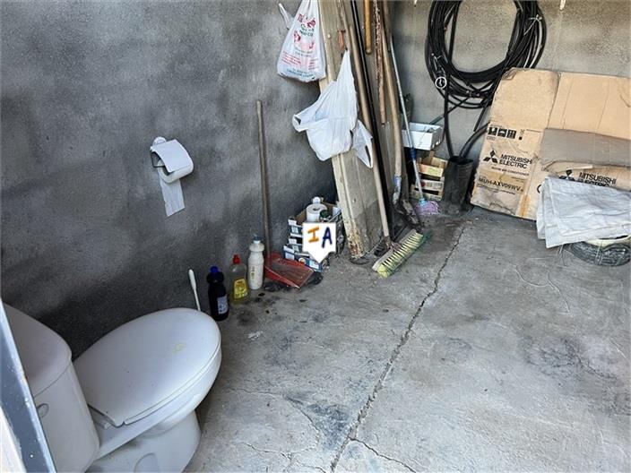 Image No.13-2 Bed Farmhouse for sale