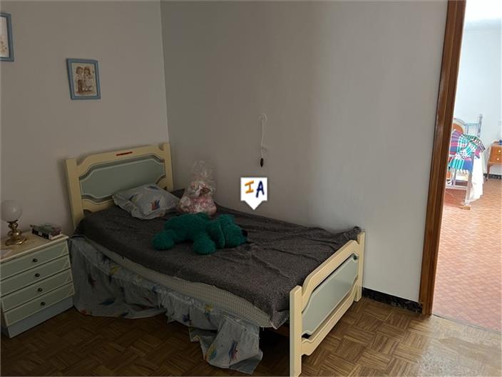 Image No.15-5 Bed Farmhouse for sale