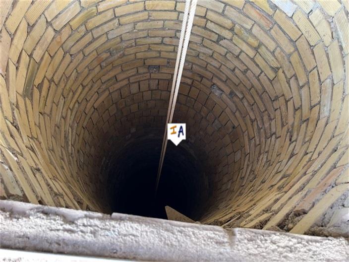 Image No.17-5 Bed Farmhouse for sale