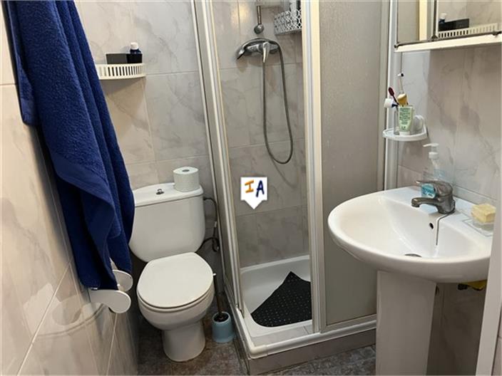 Image No.15-5 Bed House for sale