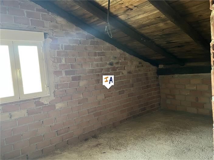 Image No.15-2 Bed Farmhouse for sale