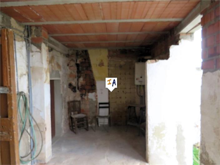 Image No.17-3 Bed House for sale