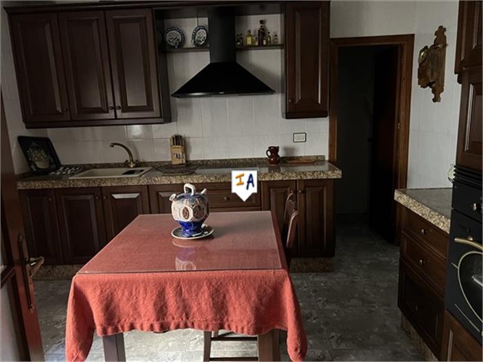 Image No.4-5 Bed House for sale