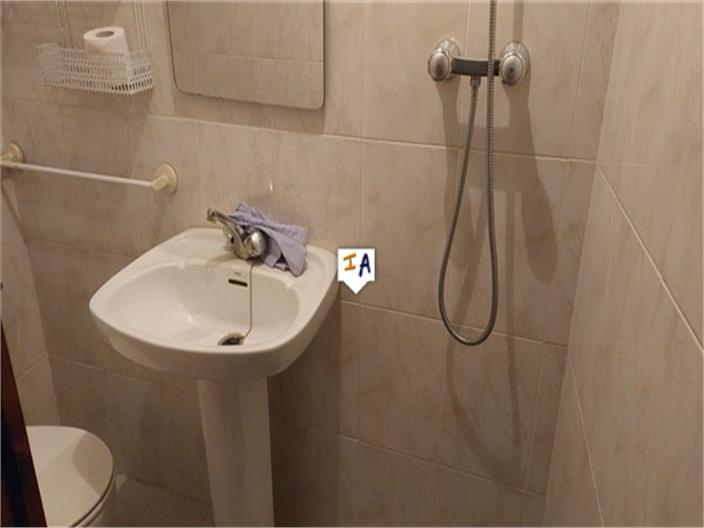 Image No.12-3 Bed House for sale