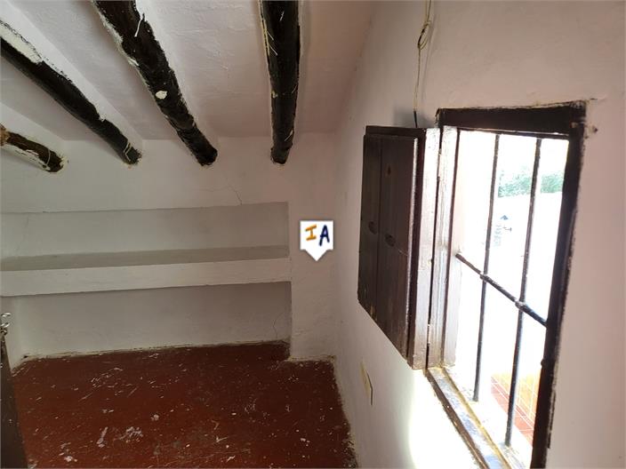 Image No.12-3 Bed Farmhouse for sale