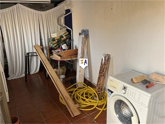 Image No.17-3 Bed Property for sale