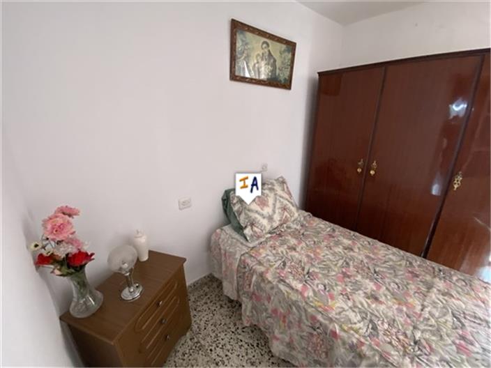 Image No.13-4 Bed House for sale